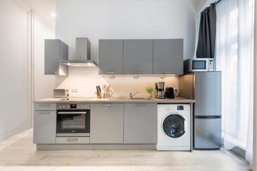 The Lohmeyerstr III, lovely 2 BR, group & family friendly, 2- 4 Guests, Berlino (foto 5)