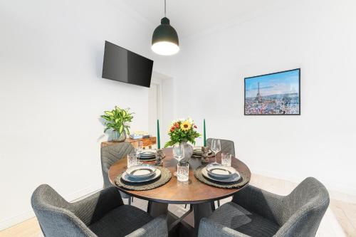 The Lohmeyerstr III, lovely 2 BR, group & family friendly, 2- 4 Guests, Berlino (foto 6)