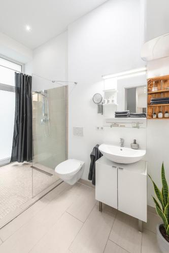 The Lohmeyerstr III, lovely 2 BR, group & family friendly, 2- 4 Guests, Berlino (foto 8)