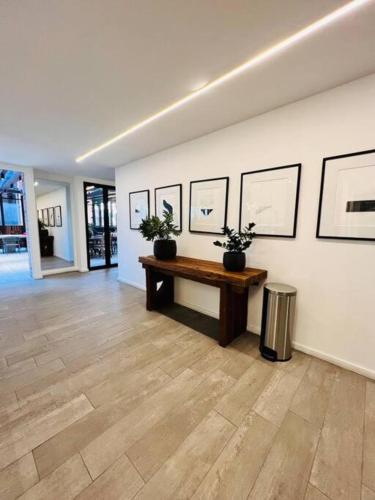 Florencia 2BR Zona 10 Luxury Suite - Pool Gym & View - image 3