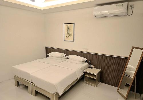 Foavahi Shark View Inn