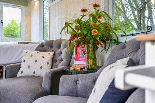 A szálláshely kívülről, Badger Shepherds Hut in Withyham