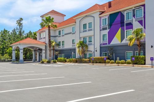 La Quinta by Wyndham Kingsland/Kings Bay Naval B - image 3