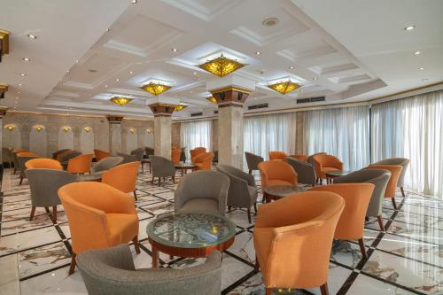 Lobby, JAZ Pyramids Resort in Giza