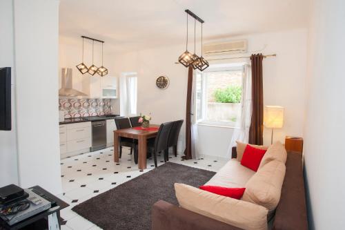  Faros Apartment, Unterkunft in Split