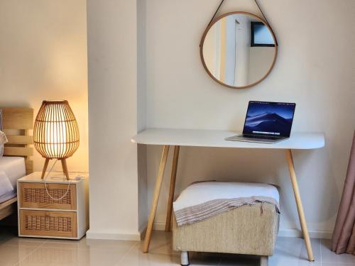 Be Cozy Silom 2BR 1-min to BTS & MRT - image 11