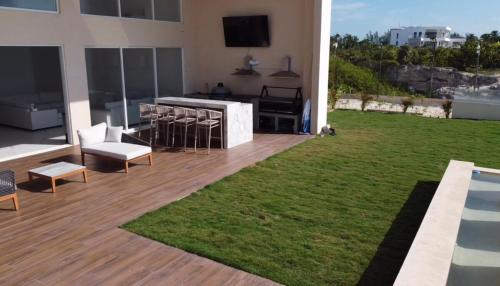 Beachfront Cancun Luxury Villa in Private Paradise Aldea Zac-Nah, Cancún (photo 9)