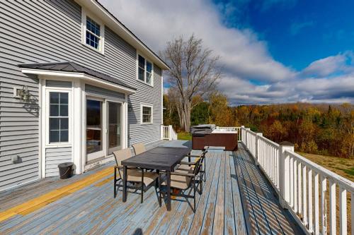 Martin Grandview Estate in Lancaster (NH)
