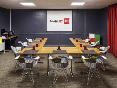 غرفة الاجتماعات/الاحتفالات, ibis London Luton Airport in لوتون