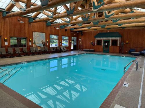 Lakefront-Sleep 12-Big Sandy Lodge Resort-Luxury in Aitkin