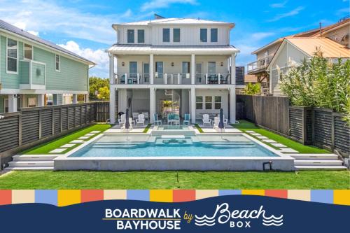 Brand new bayfront home, gorgeous pool in Kemah (TX)