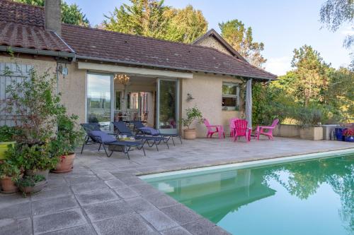 Facilities, Villa Roumentas - 8 pers - Vue vallee & Piscine in Serres-Castet