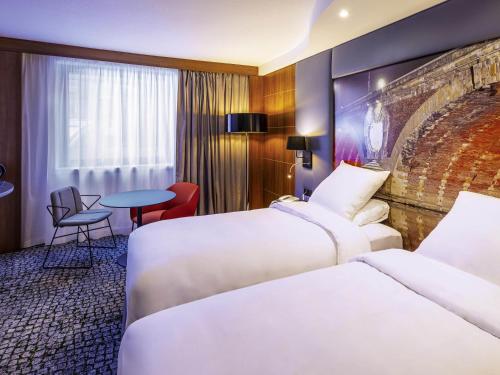 hotel photo