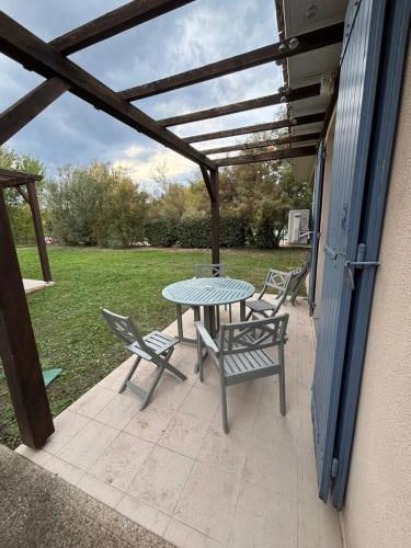 Létesítmények, Le Roly's in Saint-Saturnin-les-Avignon