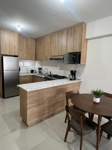 Depa con Cocina, Sala, Comedor y Alberca in Sin Nombre de Col 31