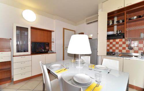 Riviera Residence - image 14