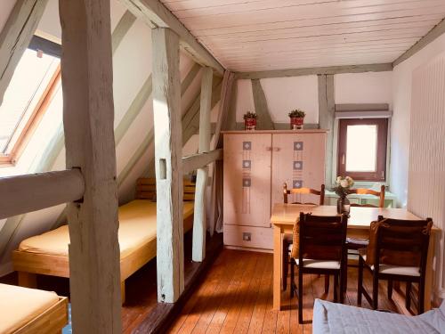 Charmante Ferienwohnung im alten Bauernhaus, Geiselberg