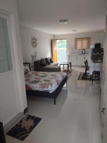 Chez moi, Ma maison STA CRUZ LAGUNA in Santa Cruz