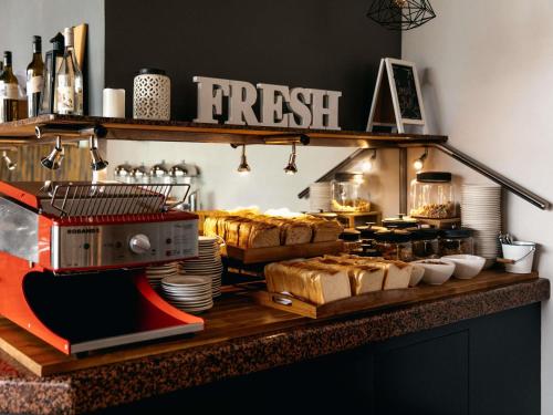 Mercure Sydney Parramatta - image 2