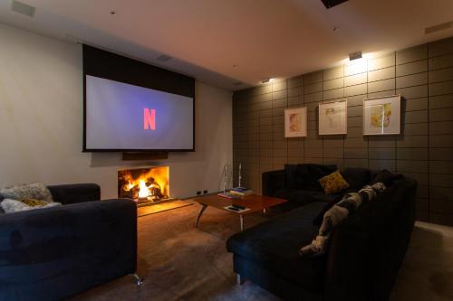 The Gibraltar House by Homello Luxury Private Parnell Estate w Hot Tub Movie Room and Views, Auckland (zdjęcie 4)