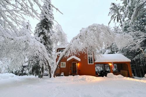 Adirondack Oasis, 15 Mi to Lake George Village! in Chestertown (NY)