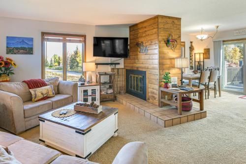 Pagosa Springs Condo 4 miles to Hot Springs! - main image