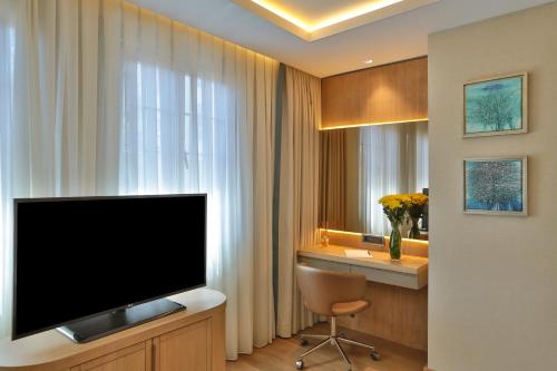 Ada Suites Nisantasi, Стамбул (фото 9)
