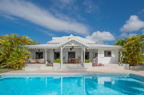 Villa Les Artistes - Location, gîte - Petit-Bourg