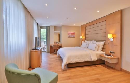 room detail thumbnail 0