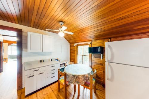 Garden Island's - image 7