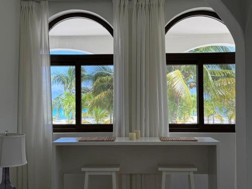 The Hacienda Beach Resort in Utila