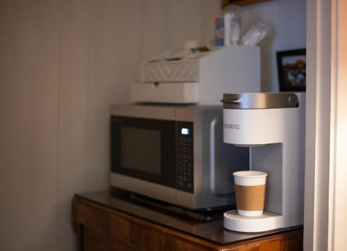 Sleeps 2 Private Entrance, Spa Tub, Near Casino in Tuolumne (CA)