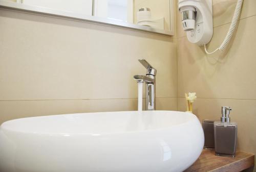 ห้องน้ำ, Villa Ana Seafront Apartments in โมลูนัต