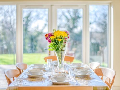 Facilities, 3 Bed in Wareham 76648 in East Stoke