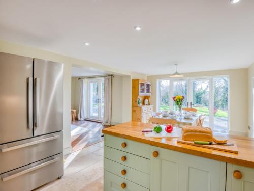 Facilities, 3 Bed in Wareham 76648 in East Stoke