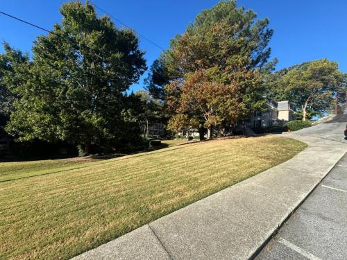 Exterior view, Quiet Corner of Atlanta in Plymouth Colony