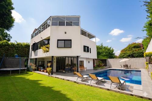 Casa Luan, Pool & Amenities in Sumiya, Morelos · クエルナバカ