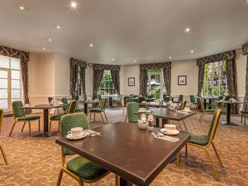 Restaurant, Mercure Salisbury White Hart Hotel in Salisbury