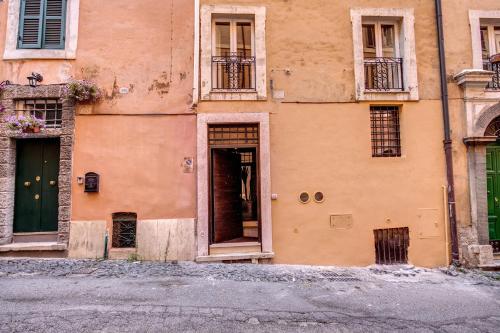 Trinità dei Monti Suite - image 14