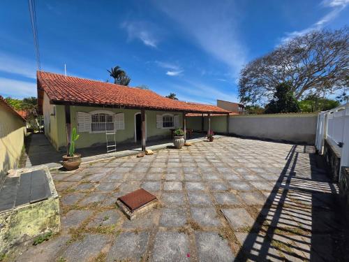 Casa em Araruama com Piscina in Gesylândia