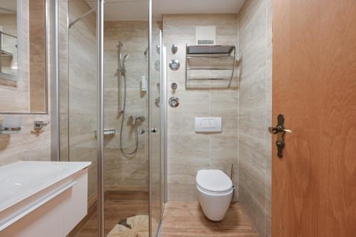 One-Bedroom Apartment with Terrace