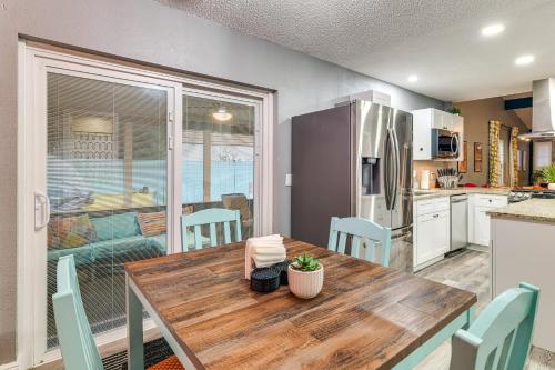 9 Mi to Legoland Family Gem with Games Galore! in Eagle Lake (FL)