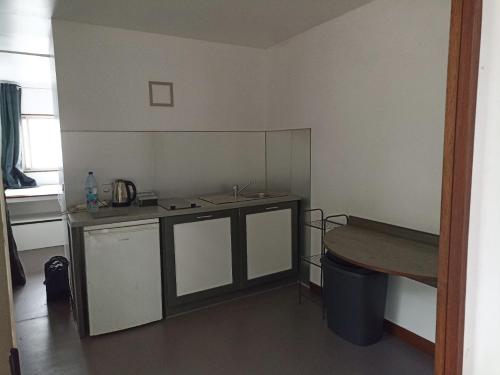 מטבח, Studio à Tamaon (Studio a Tamaon) in Kone