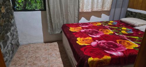 La casa del tio in San Juan La Laguna