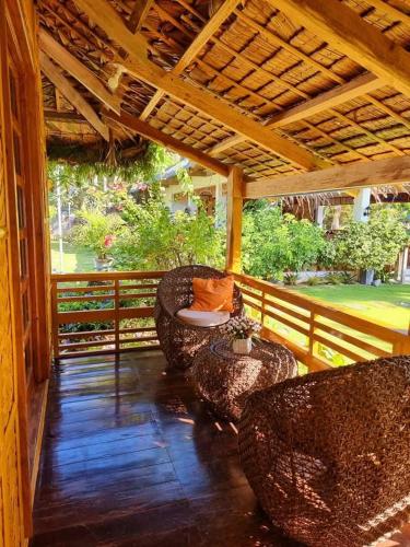 Удобства, Nanay Santa's Garden Beach Resort in Bocboc