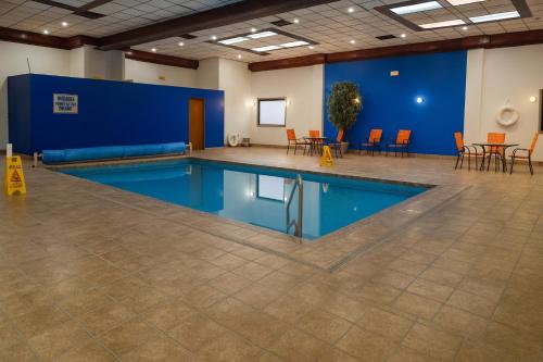 Swimming pool, USA Stay Hotel and Suites in Hot Springs (SD)