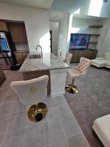 Talia Heaven in Форні