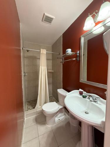 The Baron Hotel - image 2