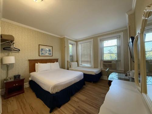 The Baron Hotel - image 13