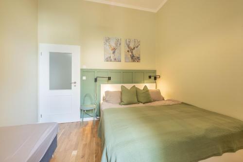 Large 3BR Apartment - Prague 1 - Sleeps 8 - Elevator - Self Check in, Praga (zdjęcie 8)